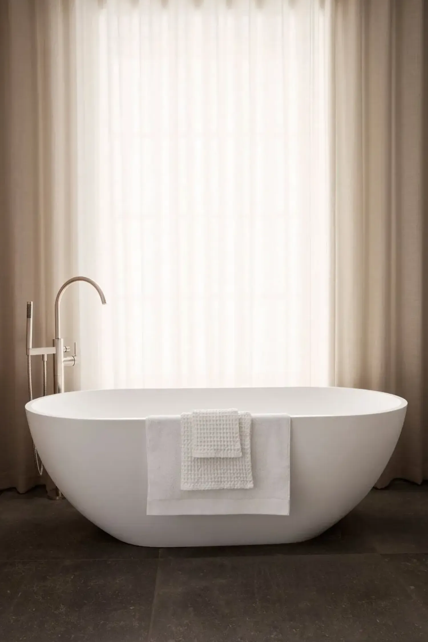 - Hand Towel - Moonbeam - RIVA*Blomus Hot