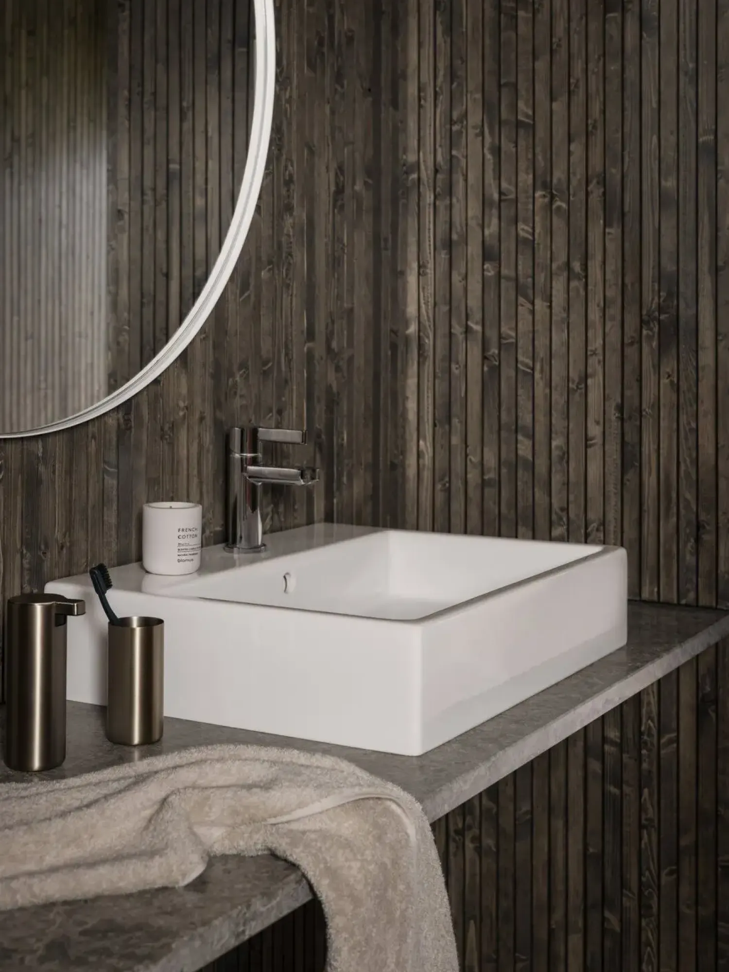 - Soap Dispenser - Brass - MODO^Blomus Online