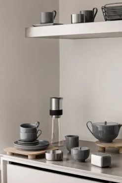 - Tray - - BASIC^Blomus