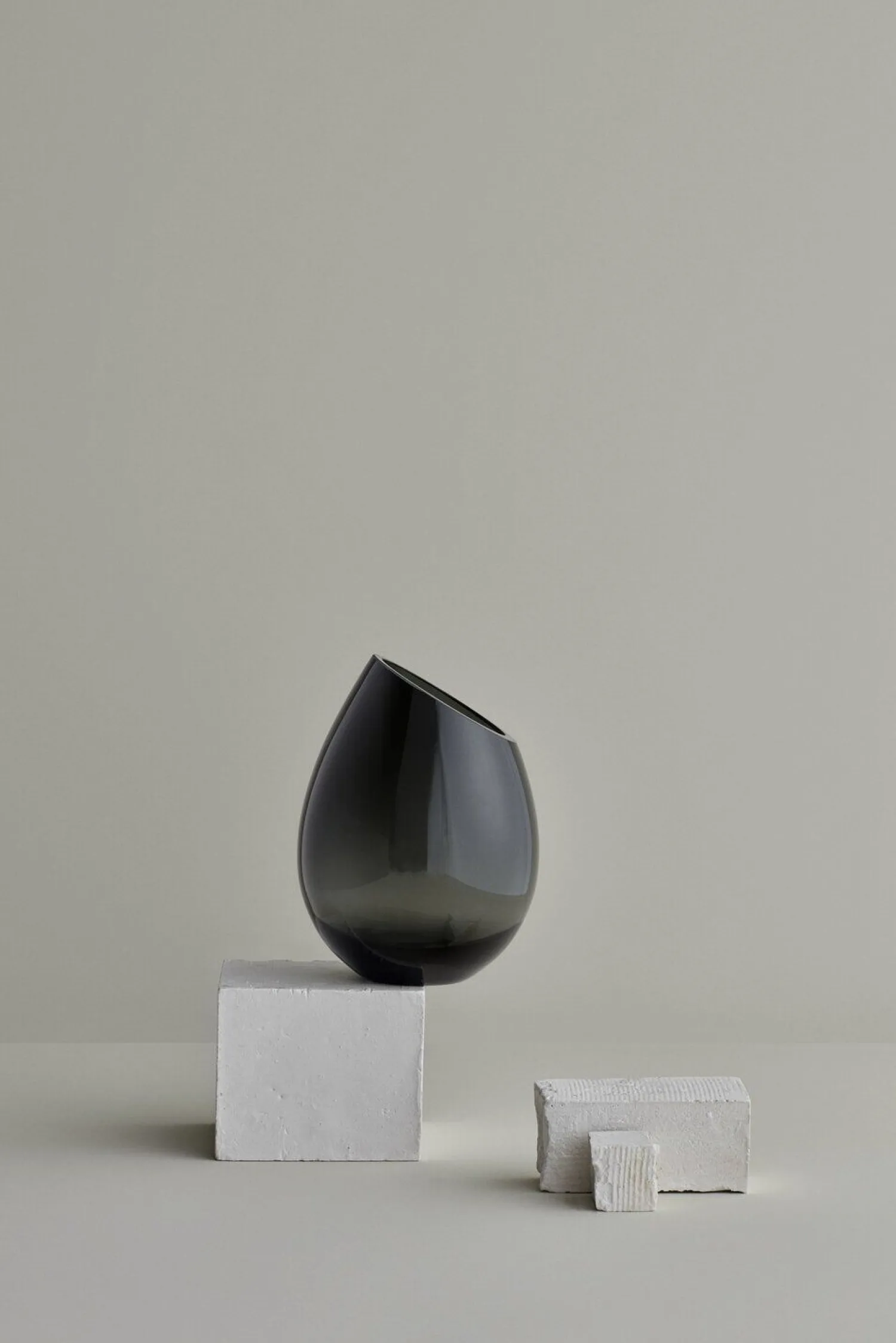 - Vase - Smoke - DROP*Blomus Online