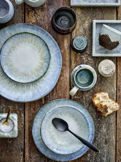 - Calen Tallerken, Blå, Stentøj*Bloomingville New