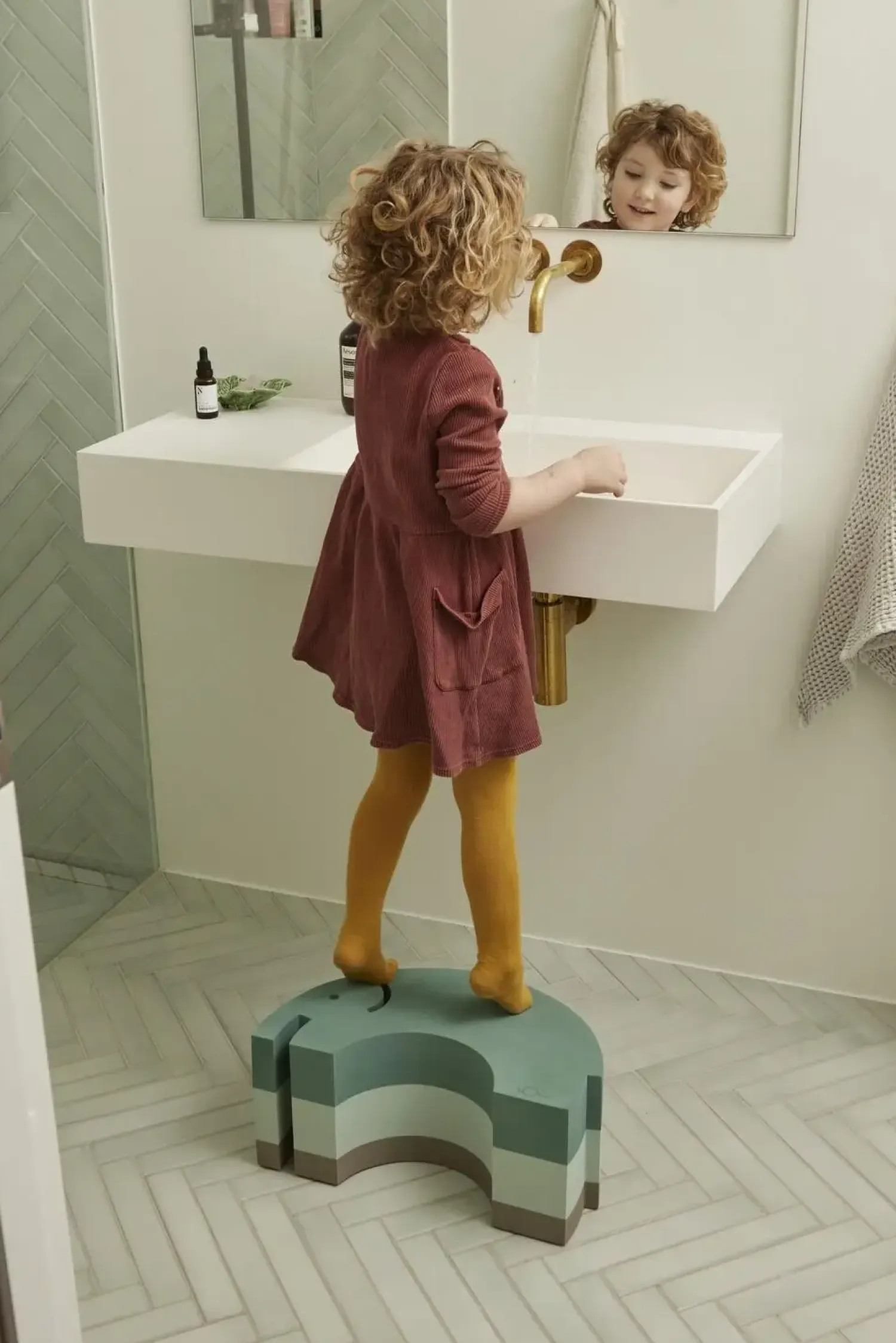 - Elefant M Green haze^bObles New