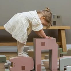 - Tumlehus - Town Water Tower - Helsinki*bObles Clearance