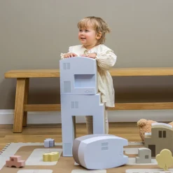 - Tumlehus - Town Water Tower - Helsinki*bObles Clearance