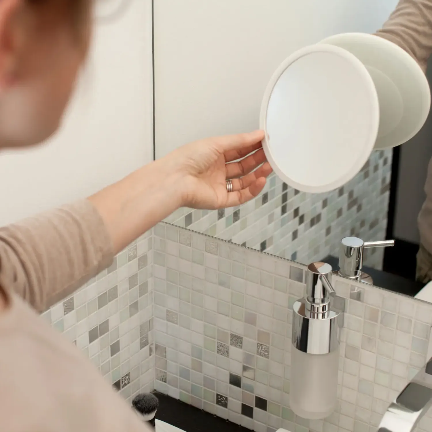 - PLUS Aftageligt Make-up spejl X15 - hvid^Bosign Outlet