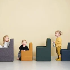 børnestol - KK Kids chair XL - Dyb grøn med lysegrøn knap*By KlipKlap Online