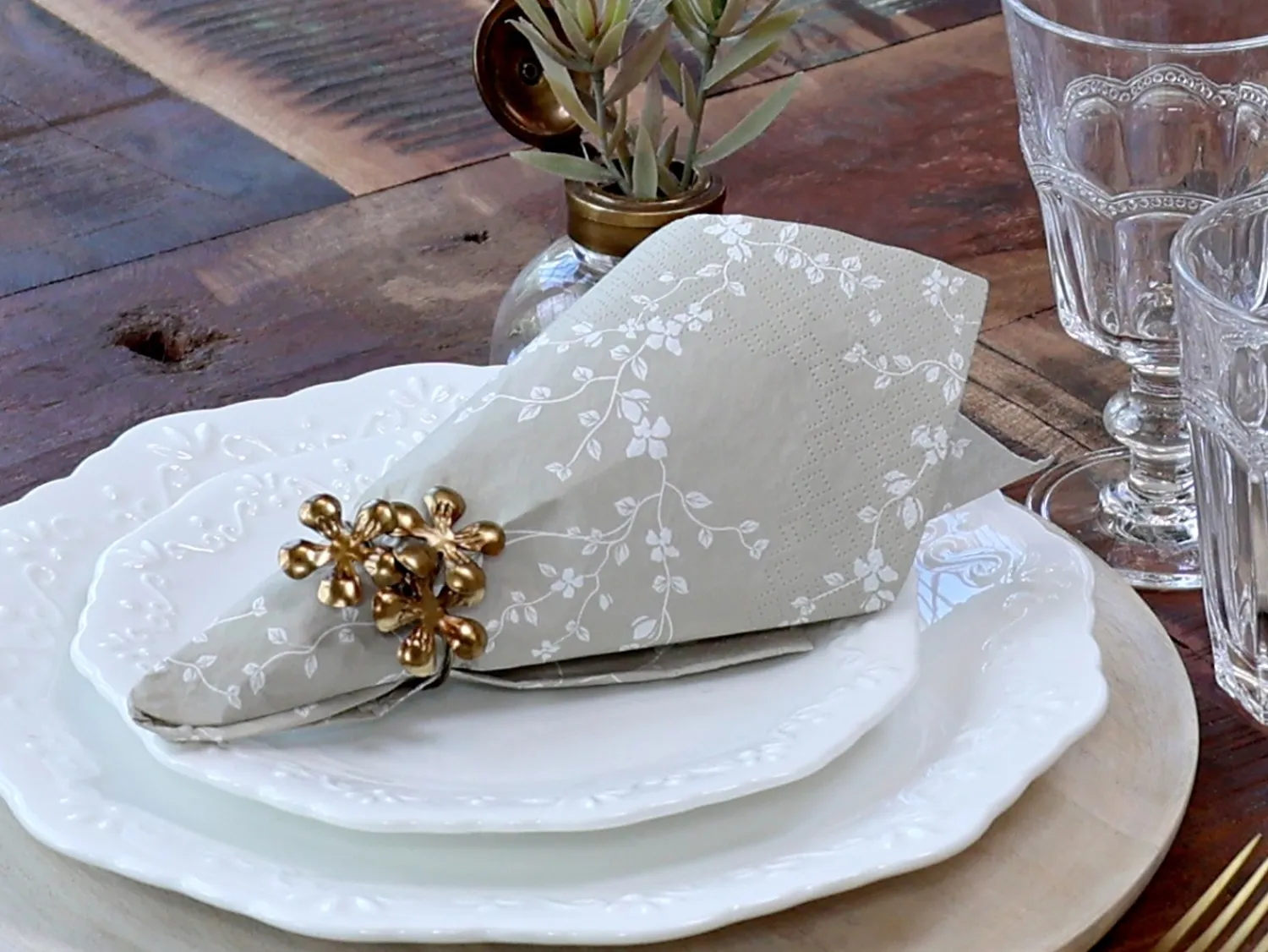 - Serviet - Blomster - 16x16 cm - Lys Latte*Chic Antique Outlet