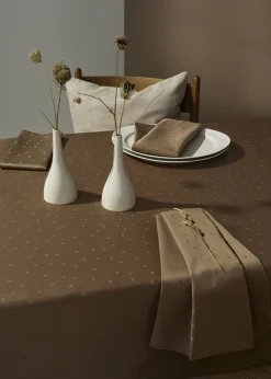 - Confetti Damask Table Cloth 150x350 cm - Valnød*Compliments Outlet