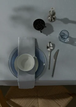 - Confetti Damask Table Cloth 150x250 cm - Mineral blue^Compliments Clearance