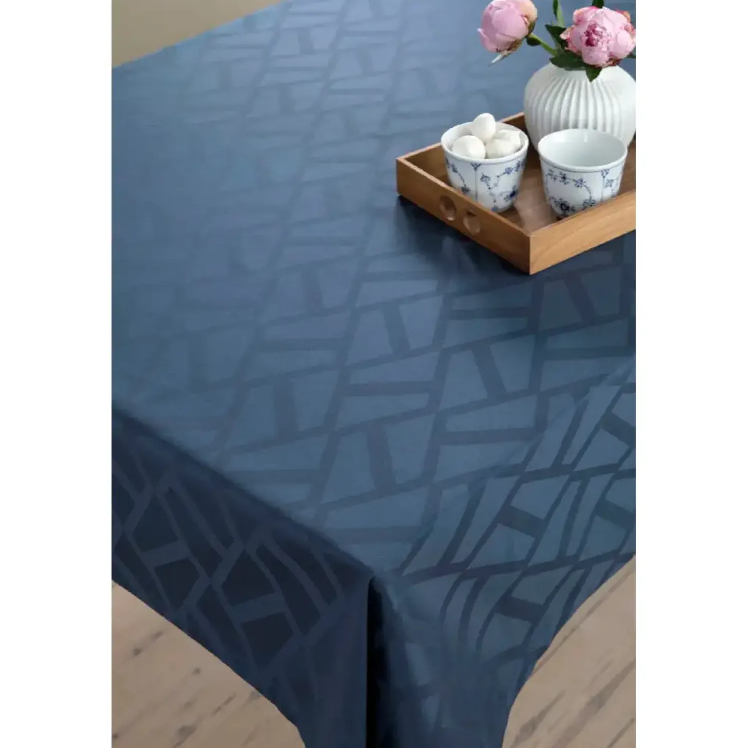 - Dug - Ice Damask 160x370 cm - Blå^Compliments Sale