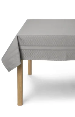 - Dug - Tile Damask Table Cloth 150x 350 cm - Sølv grå^Compliments Best