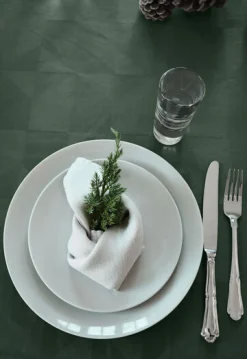 - Dug - Wind Damask 140x320 cm - Skovgrøn*Compliments Online