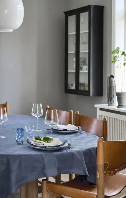 - Dug - Wind Damask 140x370 cm - Blå^Compliments Sale