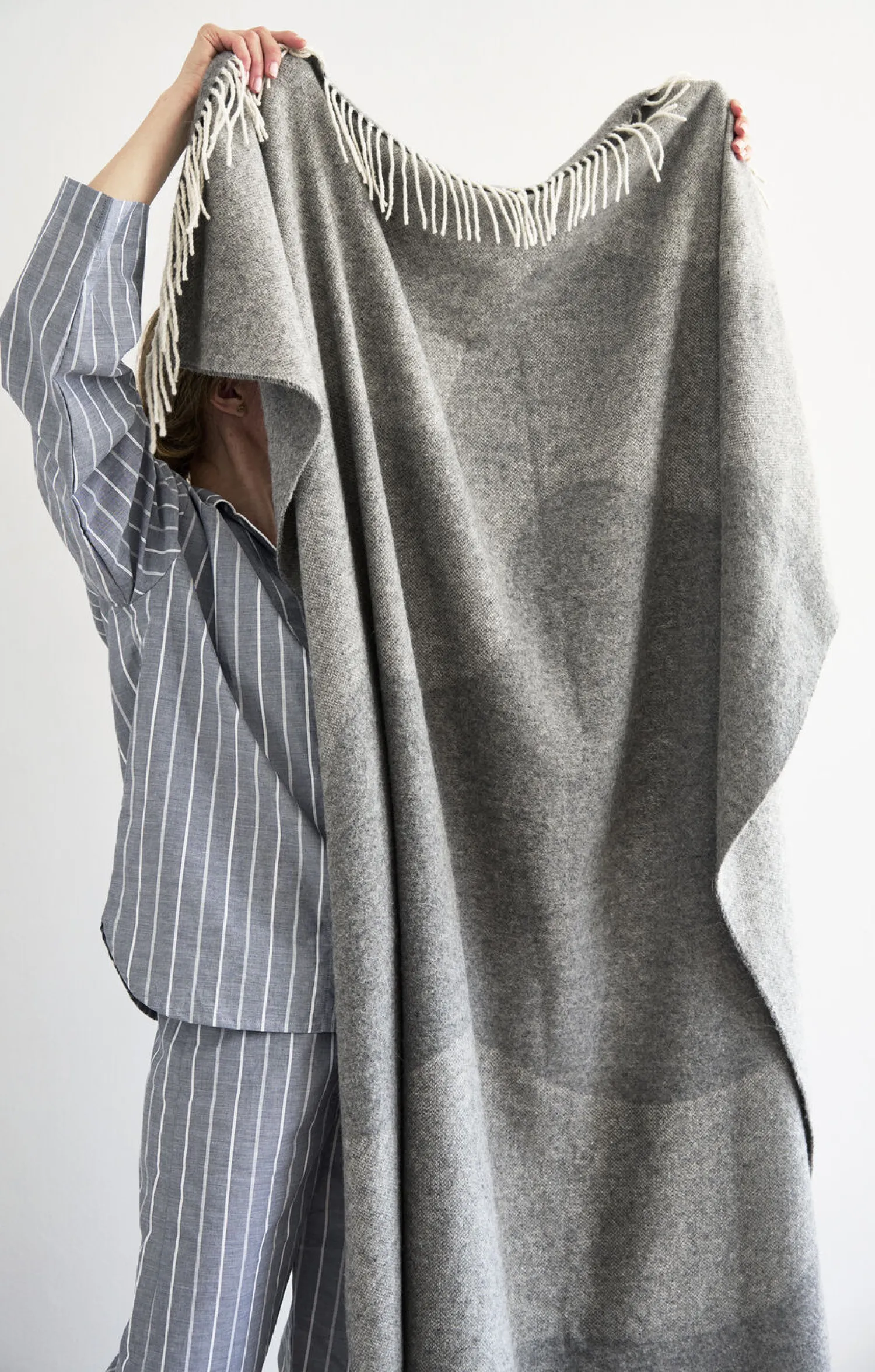 - Plaid - Waves Throw 140x200 cm - Grå*Compliments Best