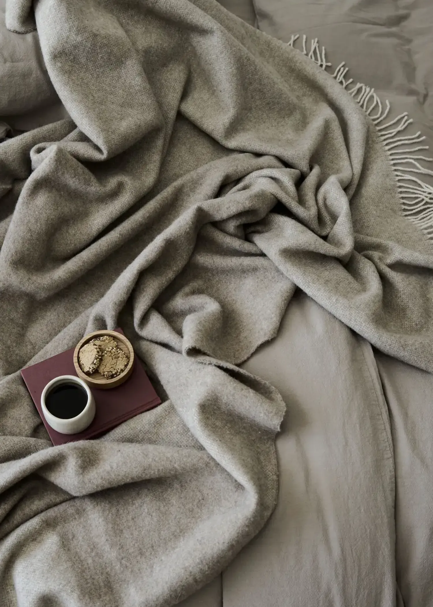 - Plaid - Waves Throw 140x200 cm - Sand^Compliments Clearance