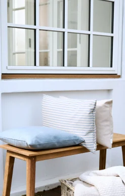 - Pudebetræk Outdoor Fine Stripe 45x45 cm - Støvet blå^Compliments