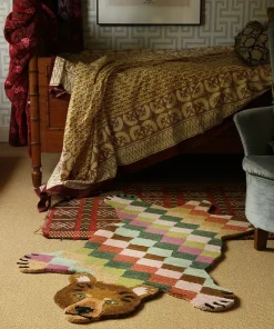 - Gulvtæppe - Archie Check Bear - Large^Doing Goods Online