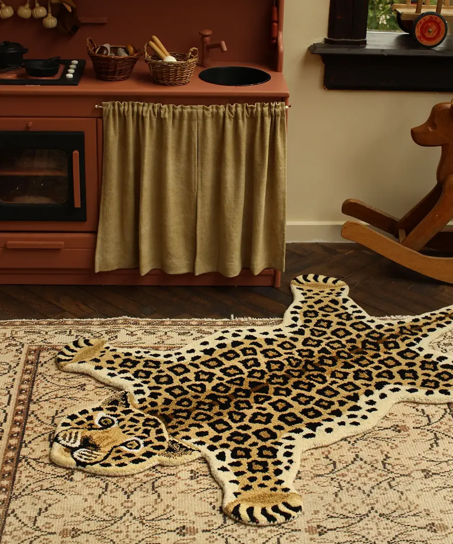 - Loony Leopard Gulvtæppe - Large*Doing Goods