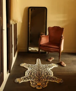 - Loony Leopard Gulvtæppe - Large*Doing Goods