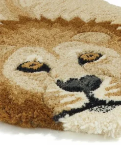 - Moody Lion Gulvtæppe - Small^Doing Goods