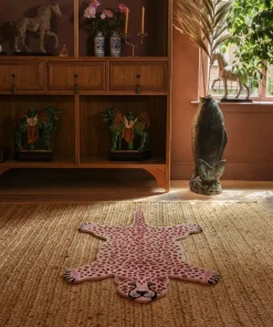 - Pink Leopard Gulvtæppe - Large - 150x88x2 cm^Doing Goods Hot