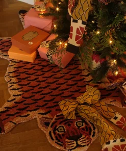 - Tula Wise Tiger Gulvtæppe - Large*Doing Goods Discount