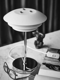 - DL20 Bordlampe - Hvid*Dyberg Larsen Discount