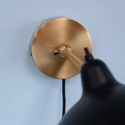 - Væglampe - Futura Antik, Sort og messing, Ø: 26 cm*Dyberg Larsen Sale