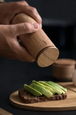 Ekta Living - Kværn til peber eller salt - Crush Me - Olieret Eg*By Wirth Clearance