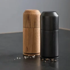 Ekta Living - Kværn til peber eller salt - Crush Me - Olieret Eg*By Wirth Clearance