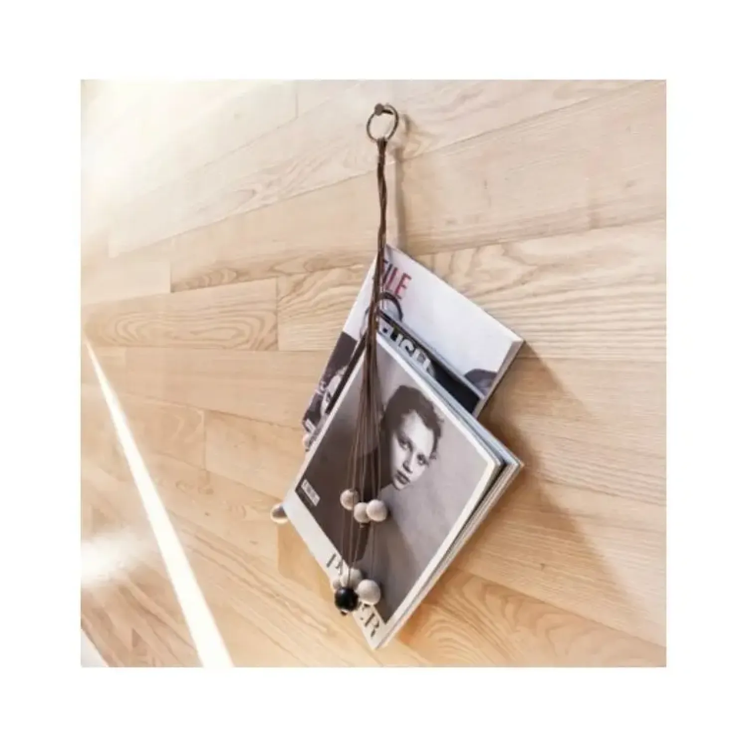 Ekta Living - Magasinholder - Hang Out - Sort læder*By Wirth Online