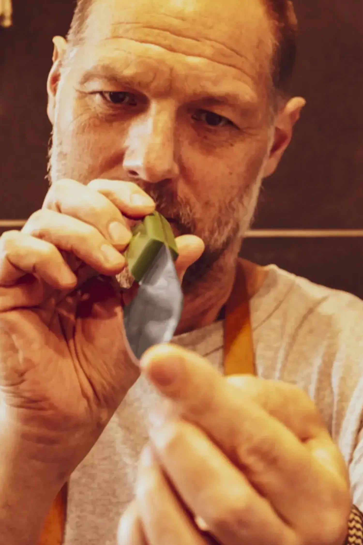 - R10 Kokkekniv - 20 cm*Endeavour Online