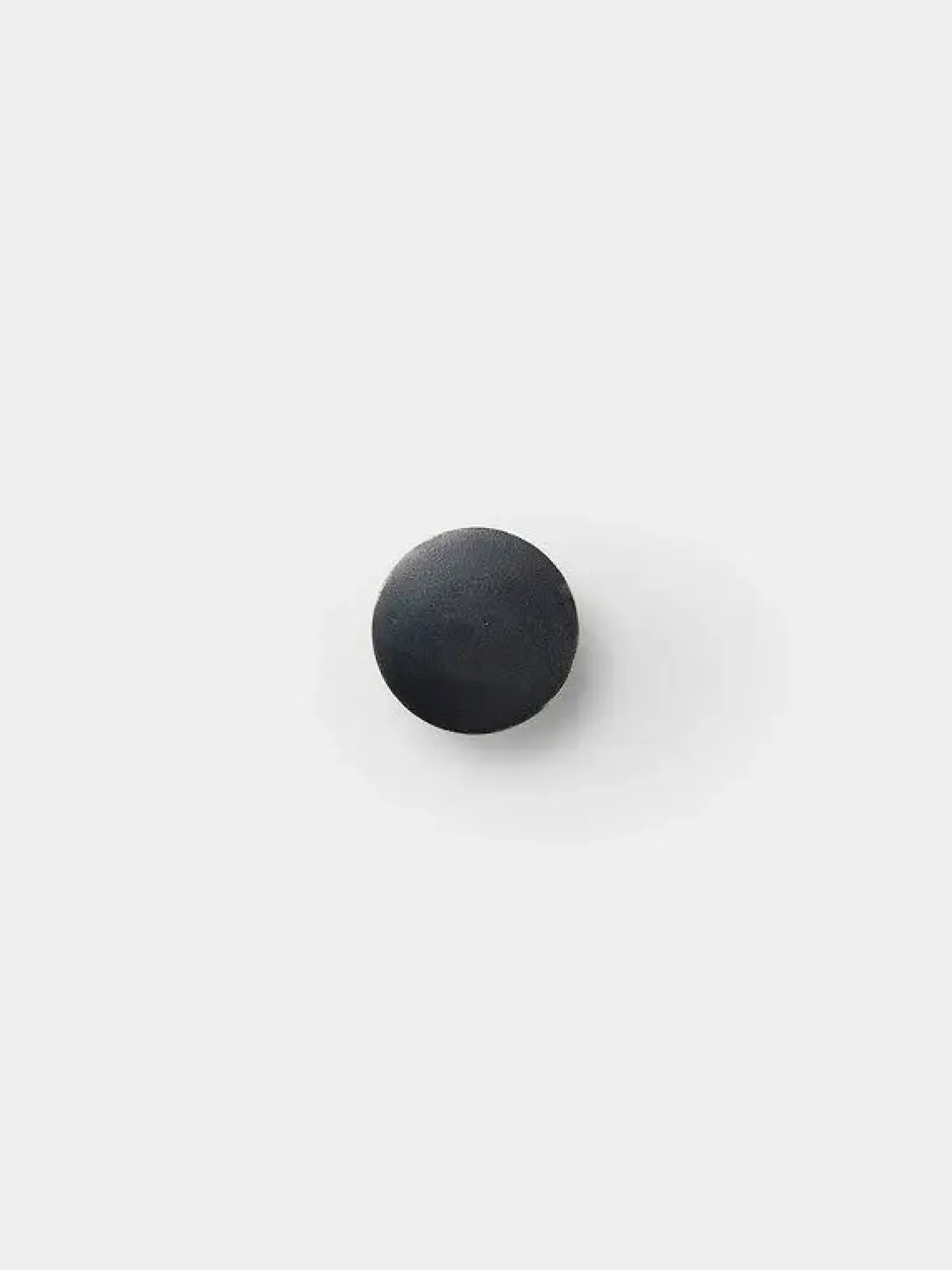 - Knage - Sort/Brass - Large*Ferm Living Online
