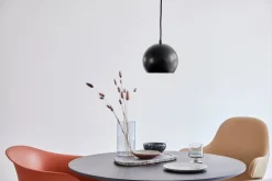 - Ball pendel - sort mat (Ø 18 cm) m. sort stofledning*Frandsen Lighting New