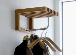 Fritz Hansen - Cutter Mini garderobe - Teak*​​​​​​​Fritz Hansen Online