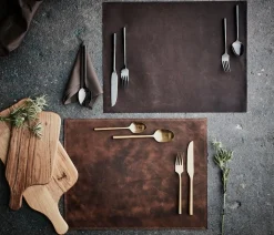 - Dækkeserviet - sæt med 4 stk. - Mørkebrun bøffel læder^Fuhrhome Best