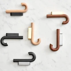 - Hook mini knage - Black Oak Brass*Gejst Outlet