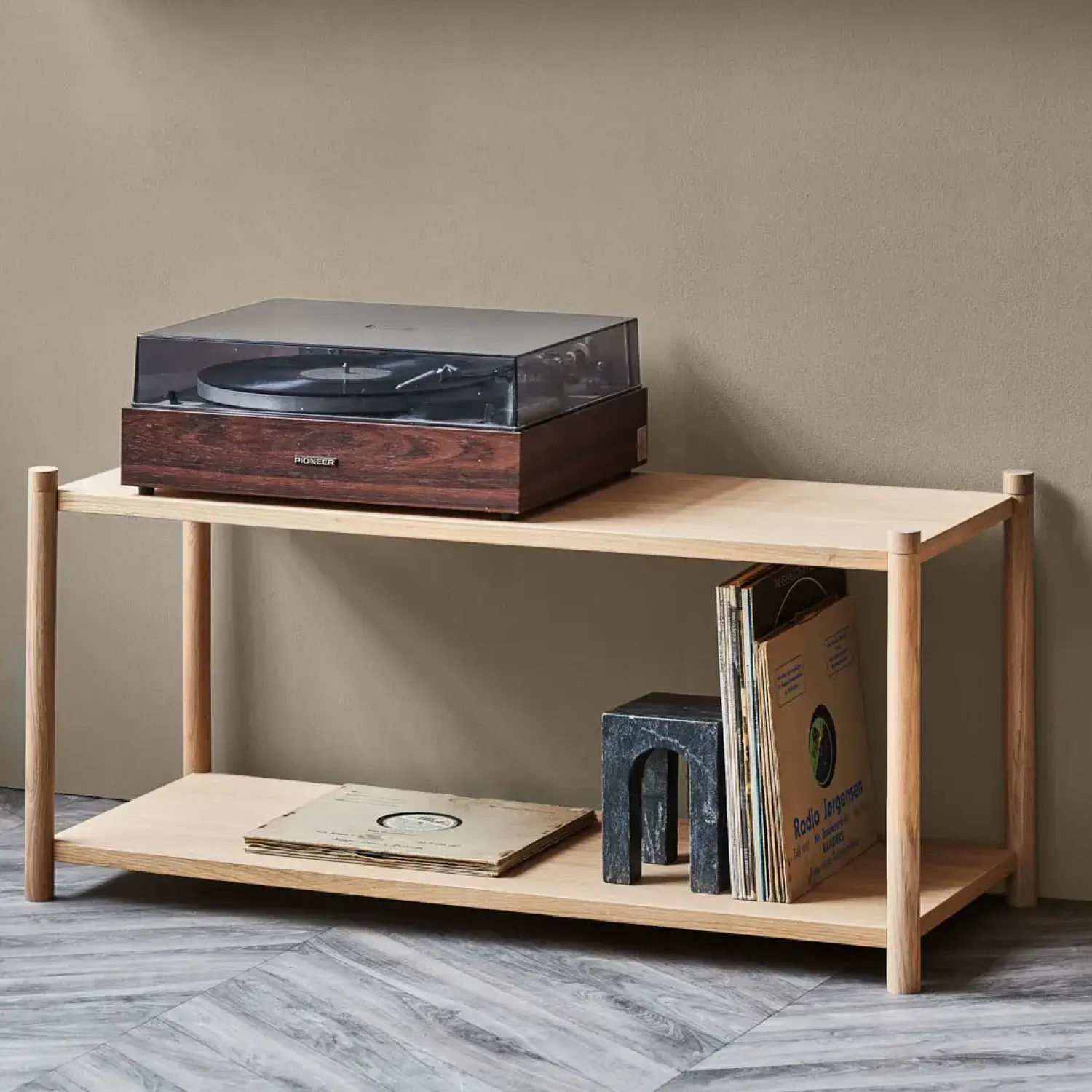 - Sceene reol F - Lys eg^Gejst Outlet