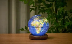 - Atlas Globe Lamp - Darkblue Mini Walnut base^Gingko New