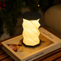 - Hexagon Twist Bordlampe - Mini - Slate Black - H14 cm*Gingko Hot