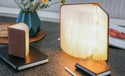 - LED Smart Booklight - Black Leather - Large*Gingko Hot