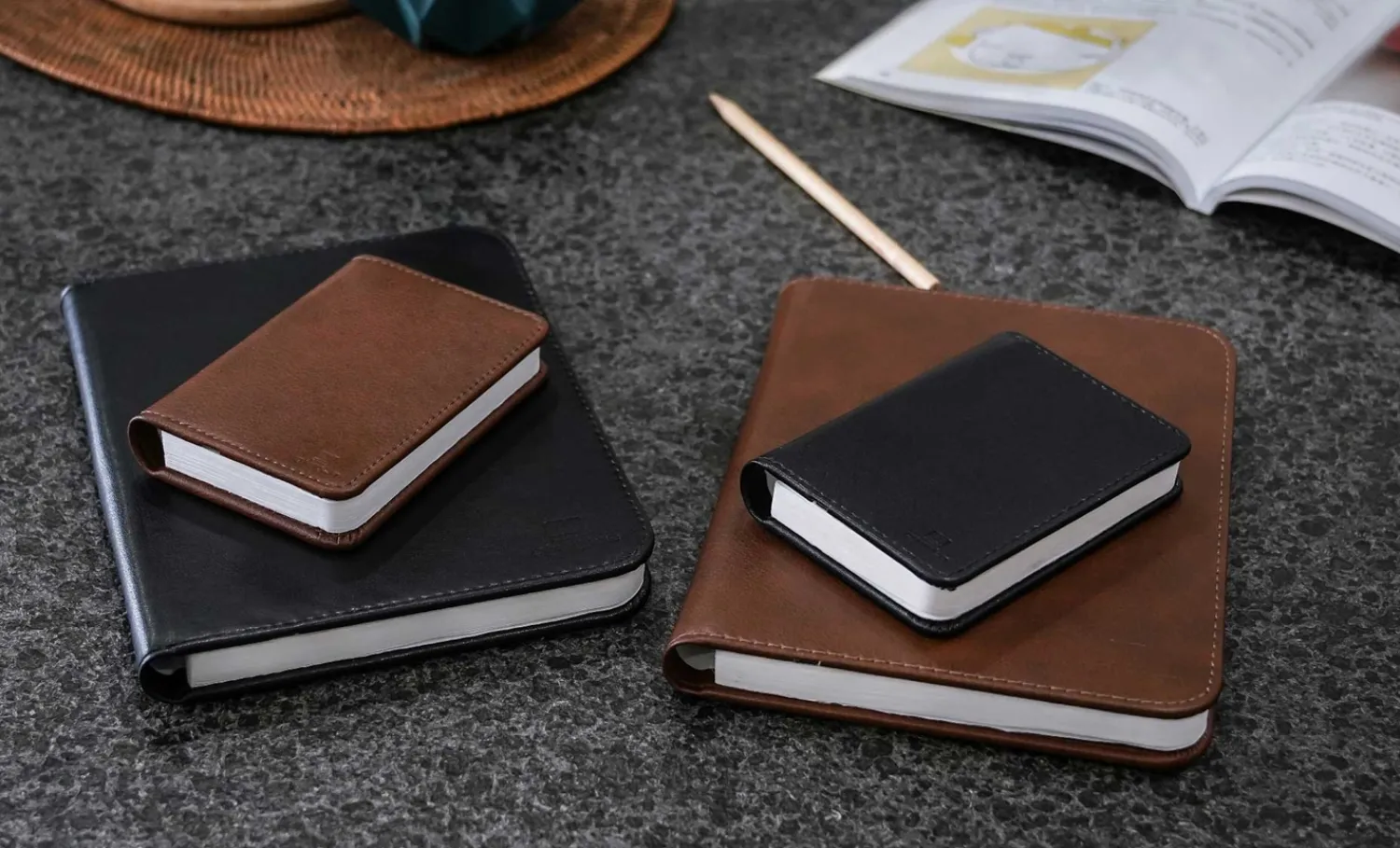 - LED Smart Booklight - Brown Leather - Mini^Gingko Best