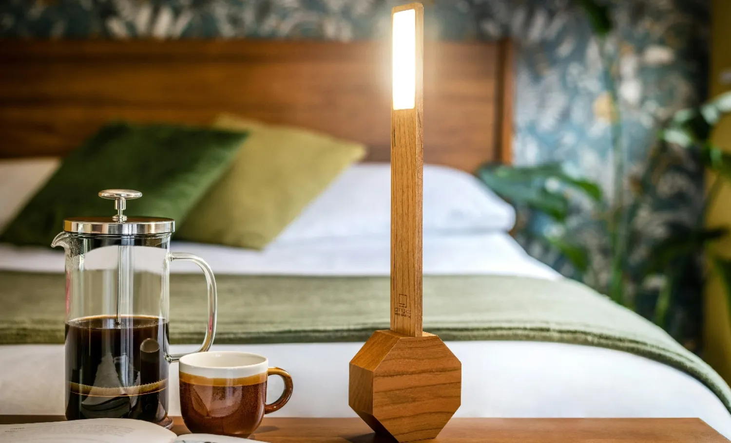 - Octagon One Plus Portable Alarm Clock Desk Light Cherry^Gingko