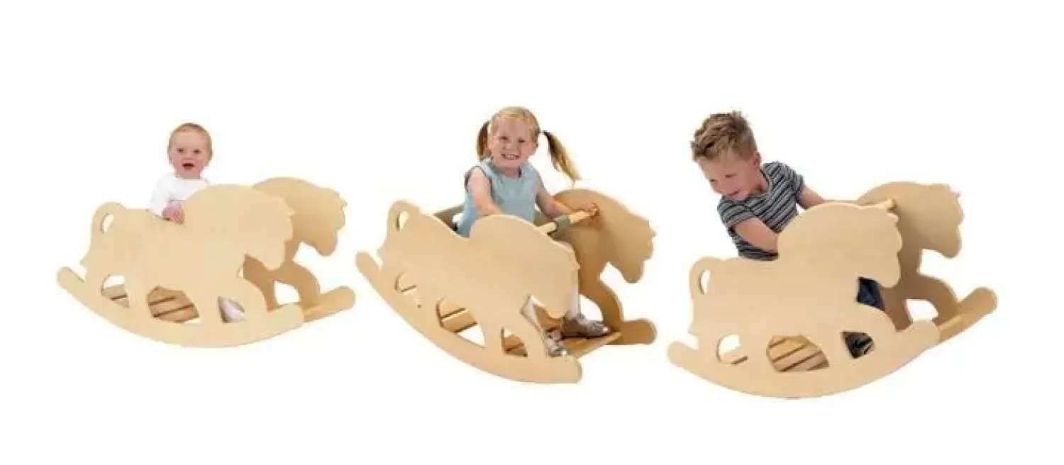 Gyngehest i Birk m. olivengrøn hynde fra HINDEVADGÅRD*Hindevadgaard Sale