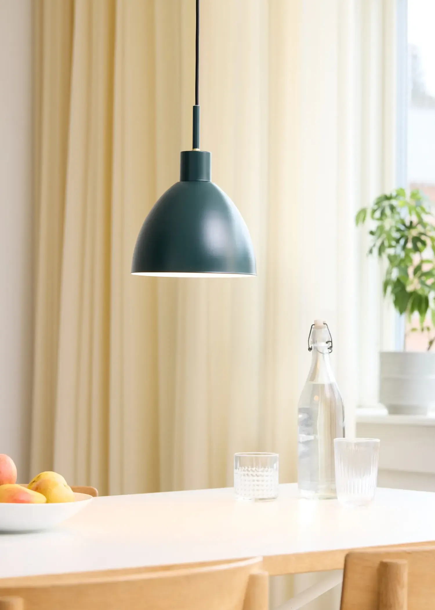 - Pendel lampe - Rock - Ø20cm - Grøn*Halo Design Copenhagen Clearance