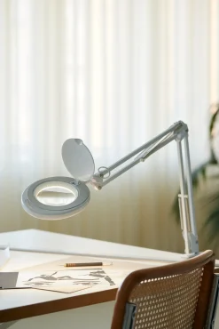 - Skrivebordslampe LED - Magni Archi clips - Hvid^Halo Design Copenhagen Best