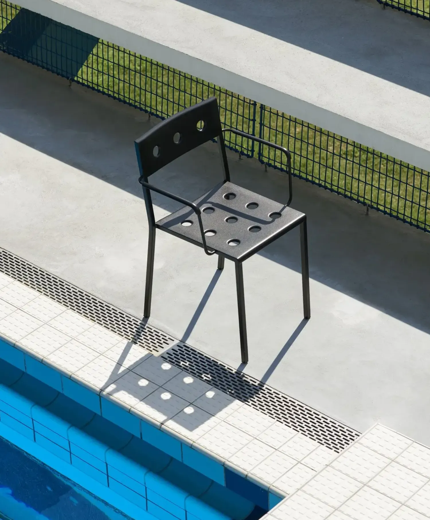 - Balcony armchair - havestol med armlæn - Anthracite^Hay Hot