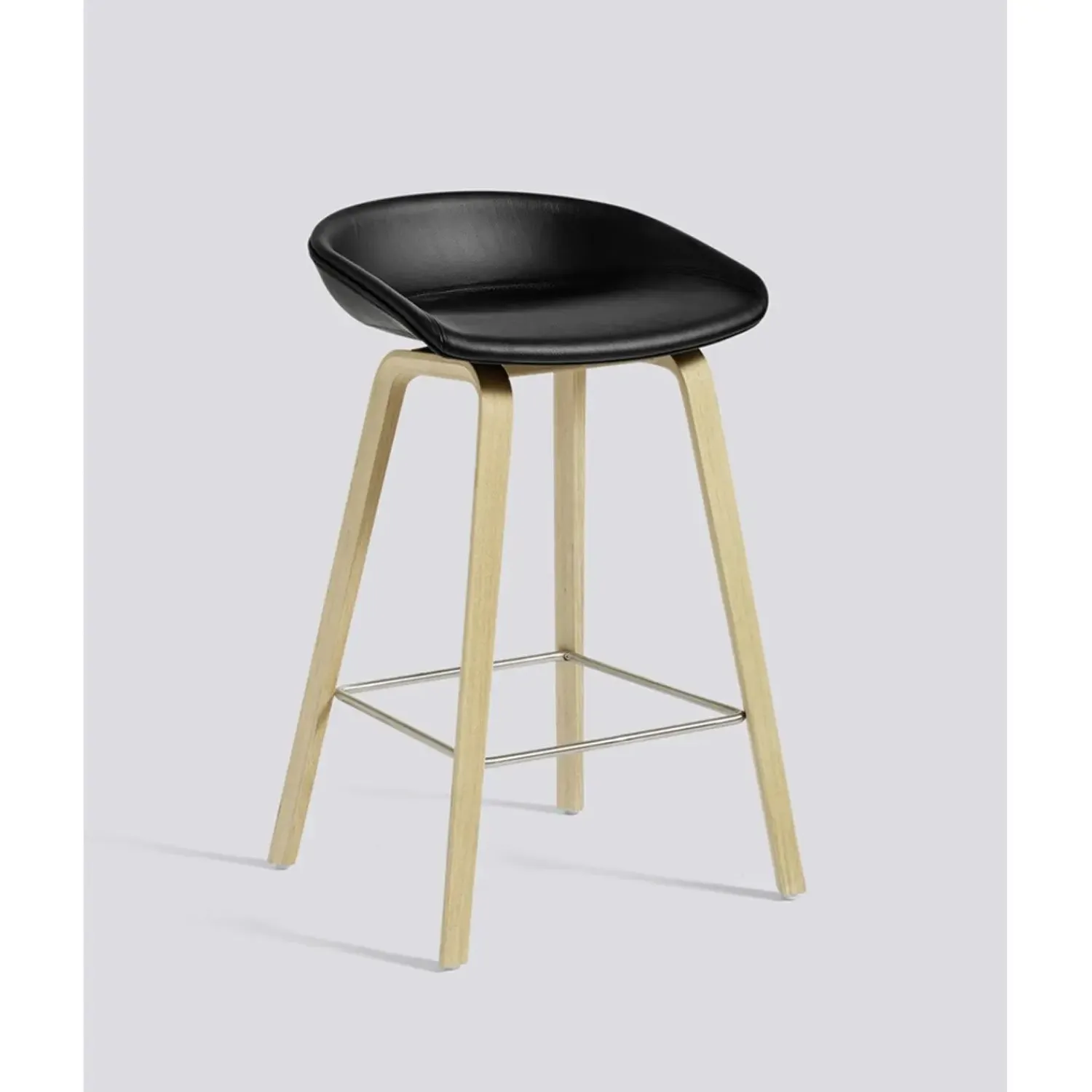 - Barstol - AAS 33 - Egetræ lakeret - Sierra Læder SIK1003 - Sort Fodstøtte - Lav Model^Hay