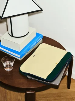 - Bordlampe - Ava Pyramid - Sort/Hvid - H32 cm^Hay Hot