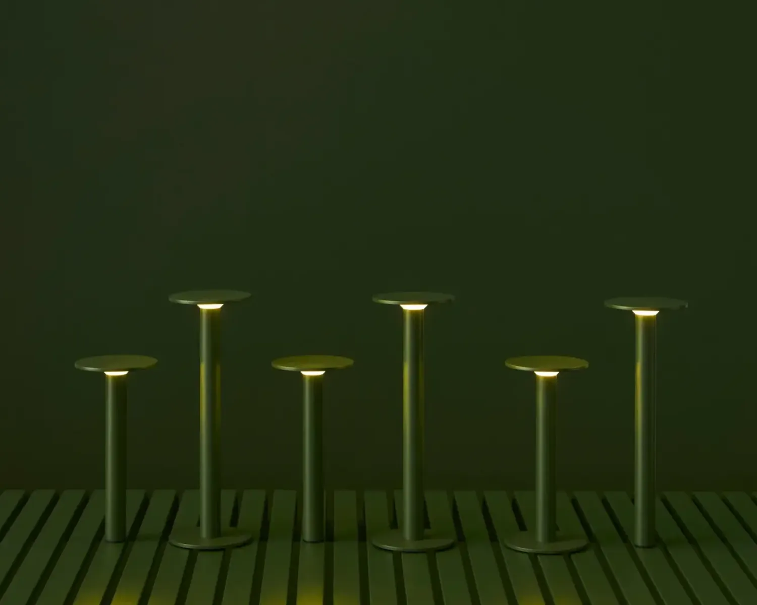 - Bærbar Lampe - Host - H30 cm - Olive^Hay Outlet